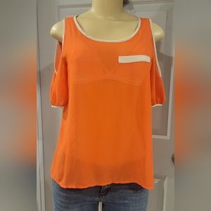 I.N. San Francisco orange & creme Blouse size small